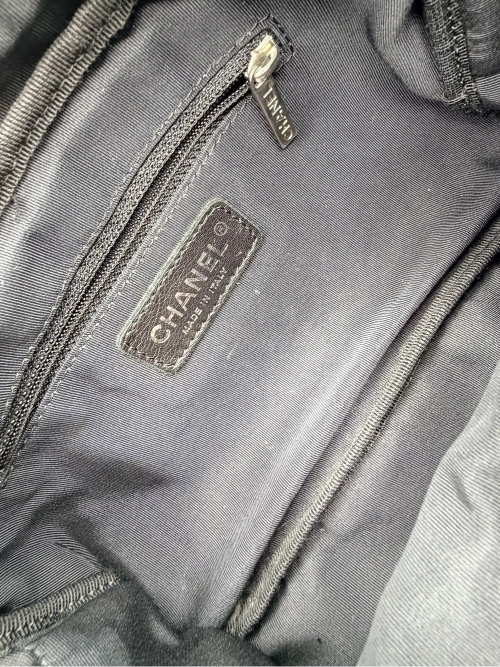 Chanel Camera Bag 31 Rue Cambon / Paris Biarritz graffiti-print shoulder bag